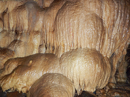 flowing cave formation